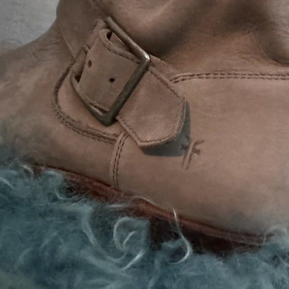 Frye Natalie engineer short grey - Picture 2 of 5